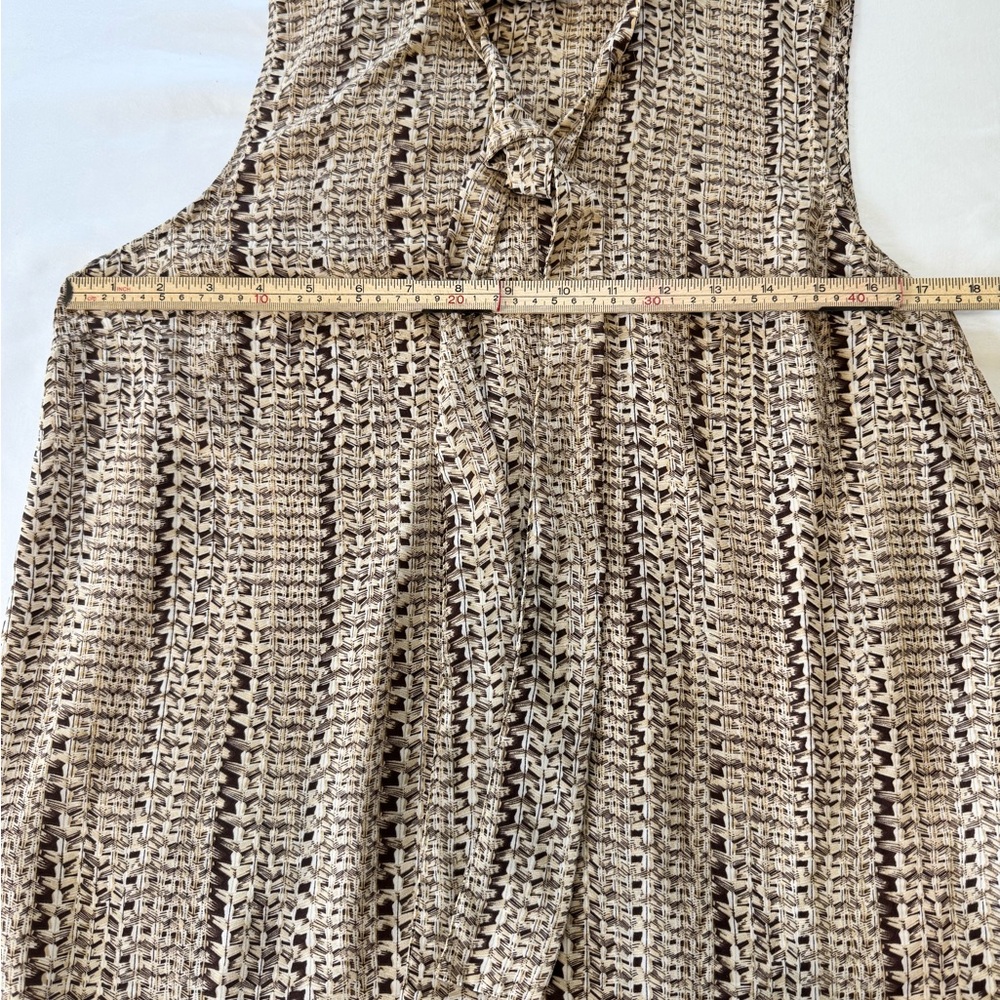 C Sleeveless Crochet Knit Blouse in Cream and Brown - Picture 8 of 9